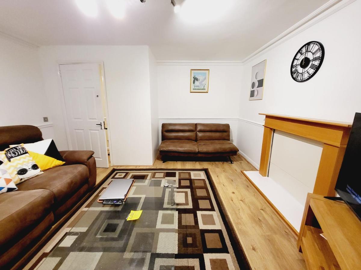 Manor Place Apartment Thamesmead Thamesmead  Kültér fotó